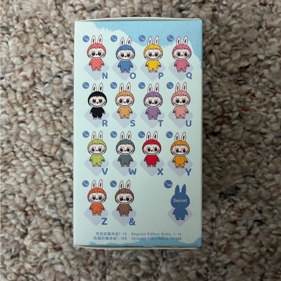 Labubu Pin for Love - R ! - Picture 5 of 7